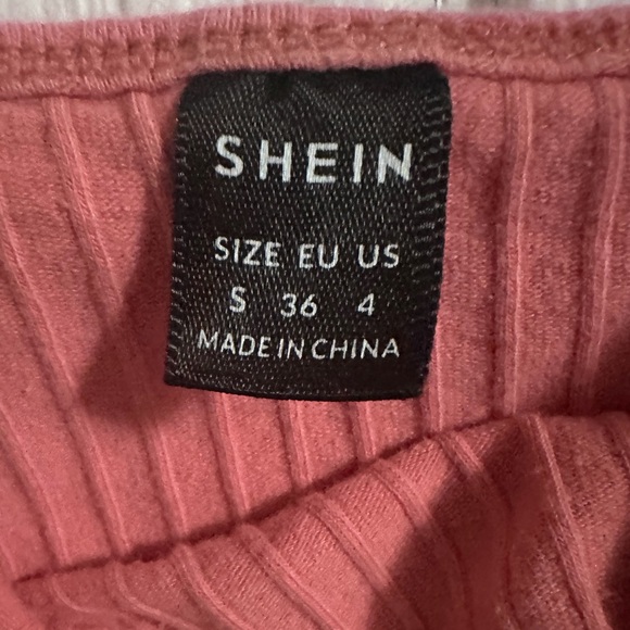 Pink Ribbed Cropped Top - Picture 2 of 4